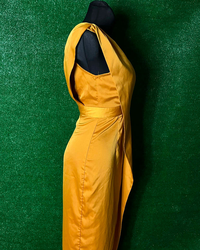 Dámske šaty Pretty Little Thing (S)